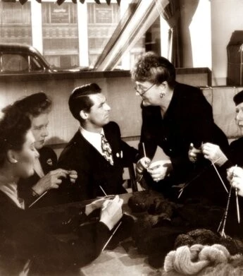 Мистер Счастливчик (1943) через торрент скачать Мистер Счастливчик (1943) фильм через торрент скачать