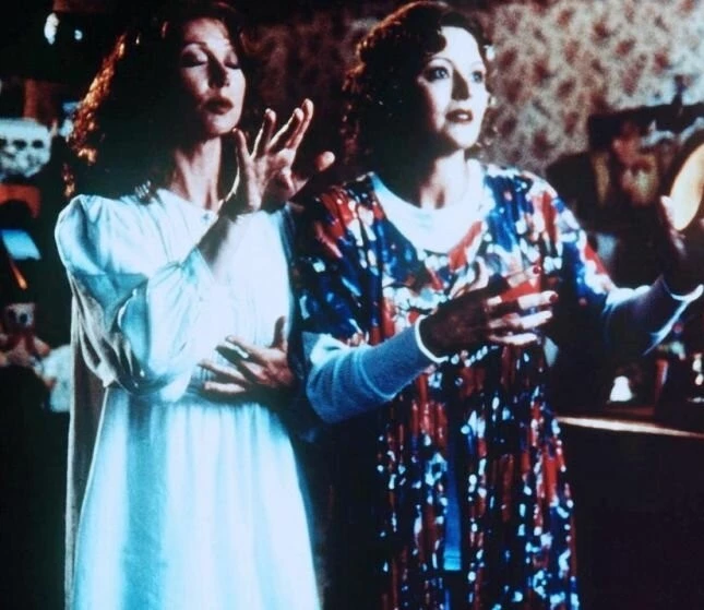 Сабрина юная ведьмочка (1996) в хорошем качестве через торрент Сабрина юная ведьмочка (1996) фильм в хорошем качестве через торрент