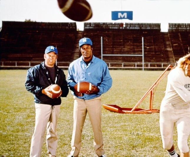 Великий атлет (1973) через торрент бесплатно Великий атлет (1973) фильм через торрент бесплатно