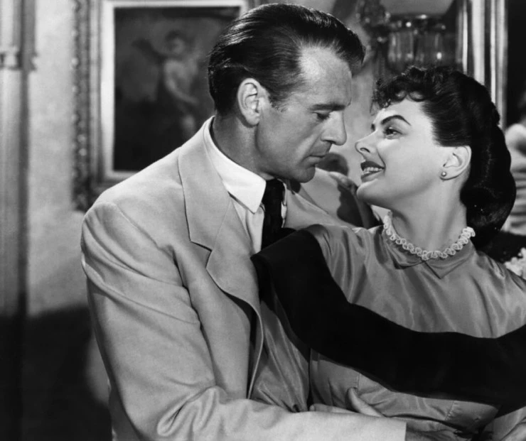 Саратогская железнодорожная ветка (1945) через торрент скачать Саратогская железнодорожная ветка (1945) фильм через торрент скачать