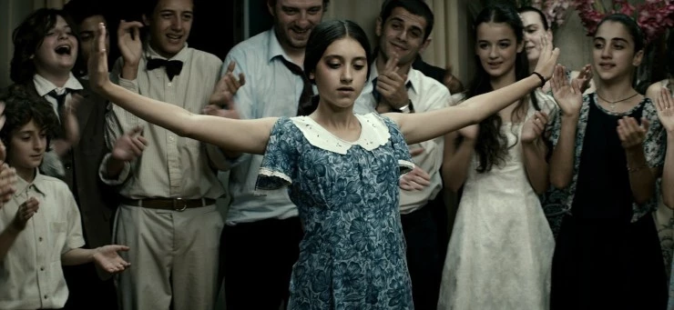 Длинные светлые дни (2013) через торрент скачать Длинные светлые дни (2013) фильм через торрент скачать