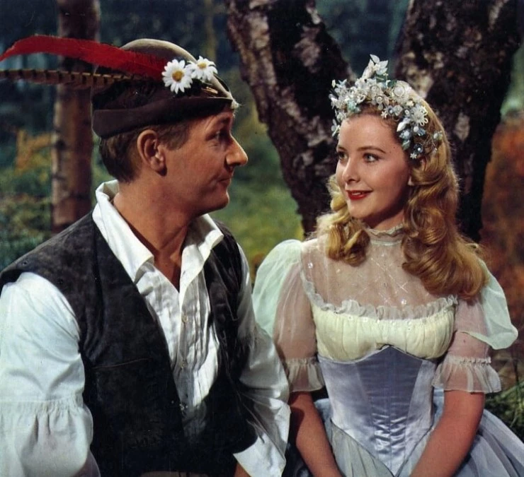 Мальчик с пальчик (1958) через торрент бесплатно Мальчик с пальчик (1958) фильм через торрент бесплатно