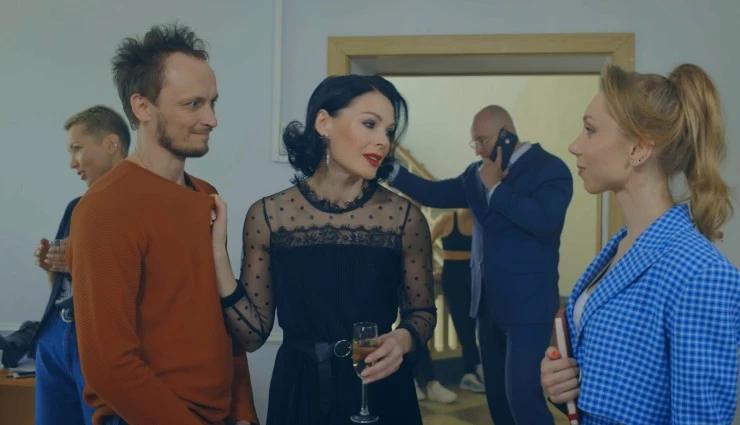 Чай сам себя не выпьет (2022) через торрент скачать Чай сам себя не выпьет (2022) фильм через торрент скачать