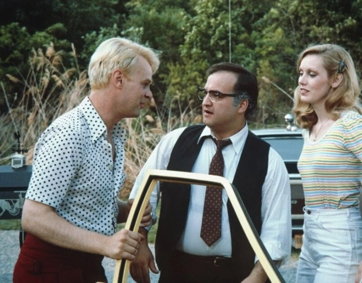 Соседи (1981) в хорошем качестве через торрент Соседи (1981) фильм в хорошем качестве через торрент