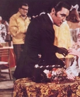 Немного жизни, немного любви (1968) через торрент бесплатно Немного жизни, немного любви (1968) фильм через торрент бесплатно