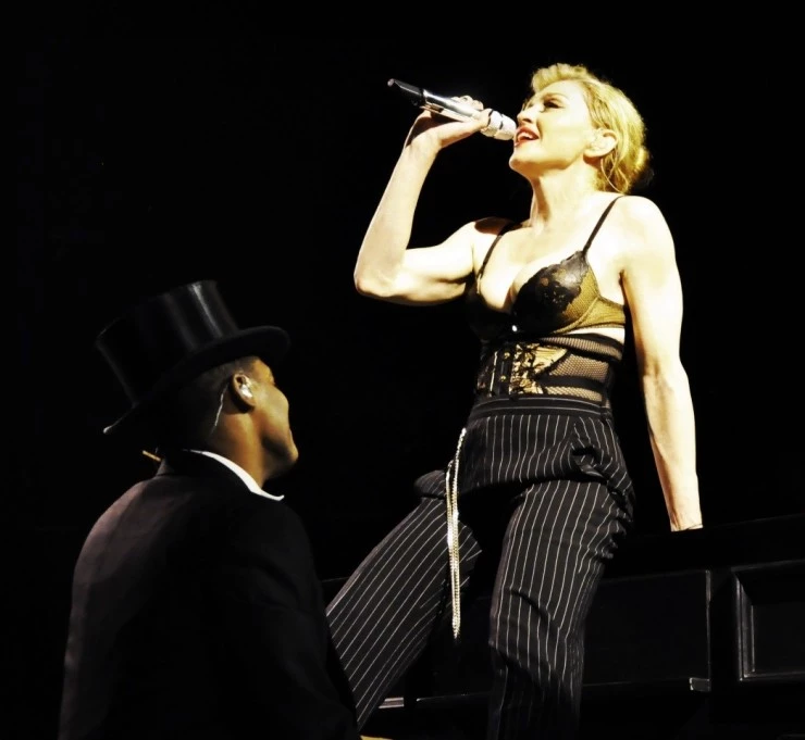 Мадонна: MDNA тур (2013) в хорошем качестве через торрент Мадонна: MDNA тур (2013) фильм в хорошем качестве через торрент