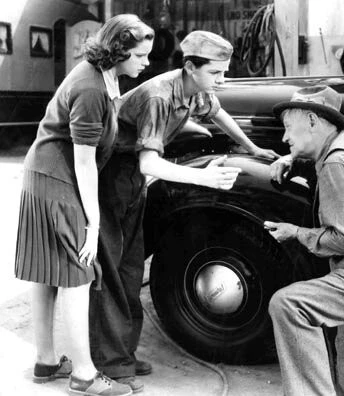 Послушай, дорогая (1938) через торрент скачать Послушай, дорогая (1938) фильм через торрент скачать