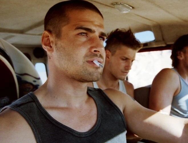 Ньюкасл (2008) через торрент бесплатно Ньюкасл (2008) фильм через торрент бесплатно