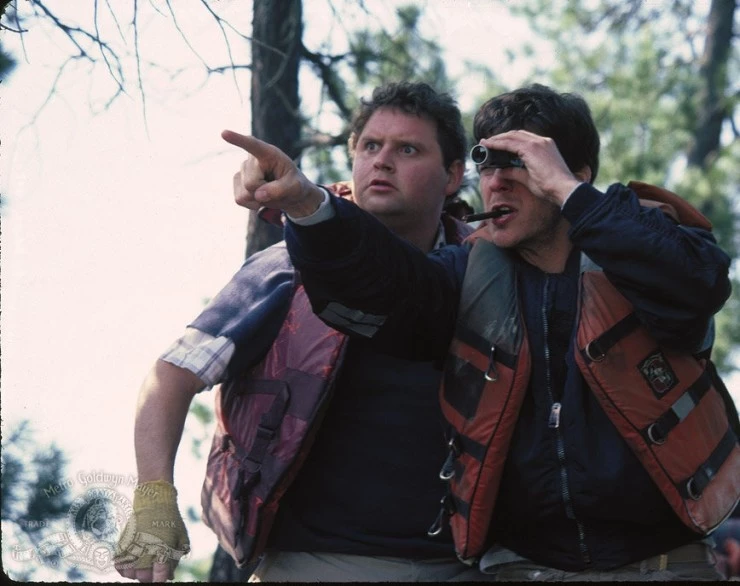 Вверх по течению (1984) через торрент скачать Вверх по течению (1984) фильм через торрент скачать