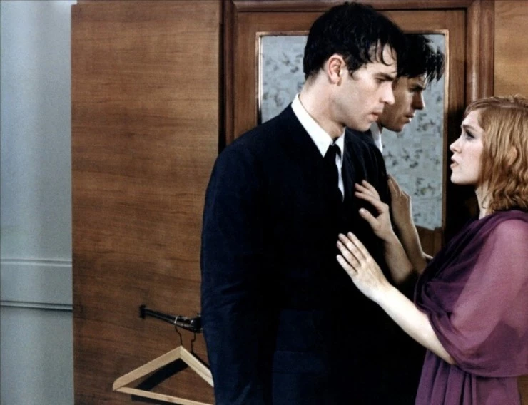 Пленница (1968) через торрент скачать Пленница (1968) фильм через торрент скачать