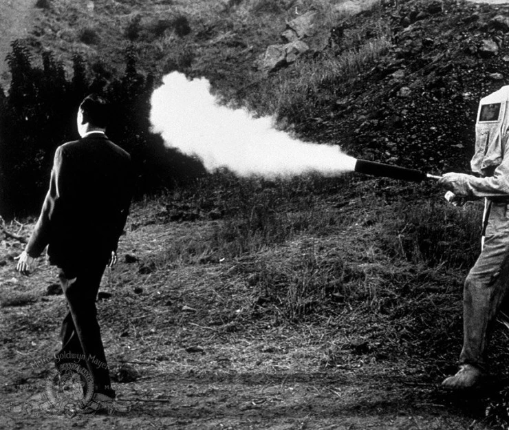 Невидимые захватчики (1959) через торрент бесплатно Невидимые захватчики (1959) фильм через торрент бесплатно