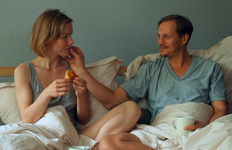 Над нами только небо (2011) через торрент бесплатно Над нами только небо (2011) фильм через торрент бесплатно