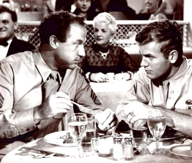 Такая женщина (1959) через торрент бесплатно Такая женщина (1959) фильм через торрент бесплатно