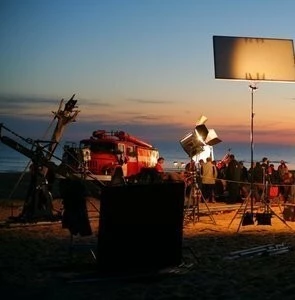 Летнее безумие (2007) через торрент скачать Летнее безумие (2007) фильм через торрент скачать