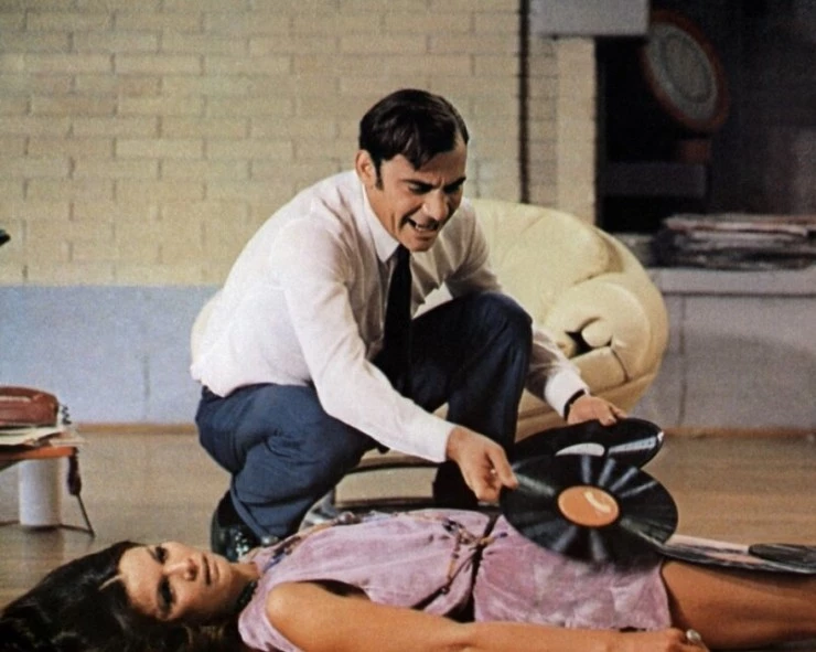 Следствие по делу гражданина вне всяких подозрений (1969) через торрент бесплатно Следствие по делу гражданина вне всяких подозрений (1969) фильм через торрент бесплатно