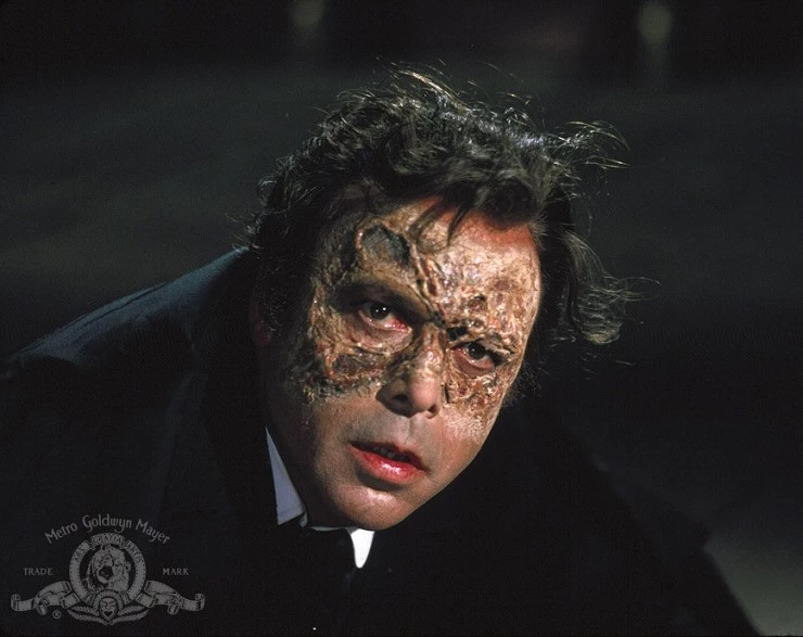 Убийства на улице Морг (1971) через торрент бесплатно Убийства на улице Морг (1971) фильм через торрент бесплатно