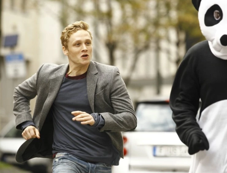 Какой парень! (2011) через торрент скачать Какой парень! (2011) фильм через торрент скачать