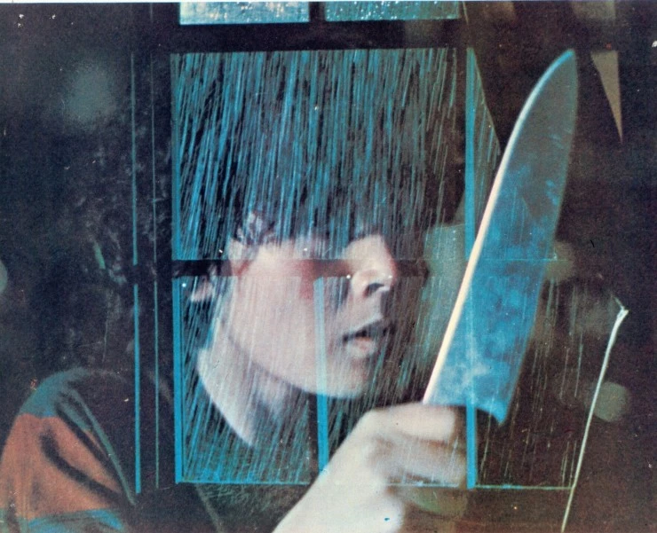 Внезапно тёмной ночью (1981) через торрент скачать Внезапно тёмной ночью (1981) фильм через торрент скачать