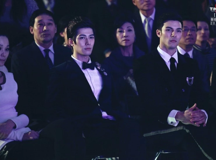 Маленькие времена (2013) через торрент бесплатно Маленькие времена (2013) фильм через торрент бесплатно