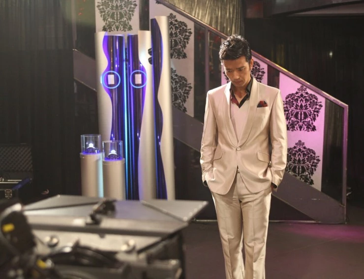 Ангел со сломанными крыльями (2009) через торрент бесплатно Ангел со сломанными крыльями (2009) фильм через торрент бесплатно