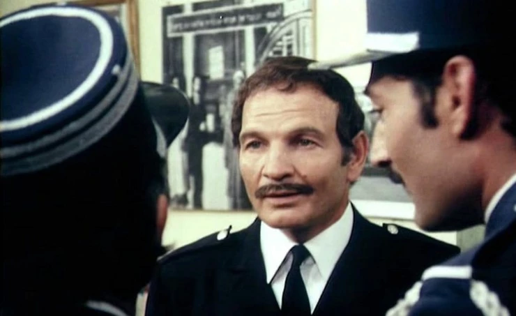 Полицейский Азулай (1971) через торрент скачать Полицейский Азулай (1971) фильм через торрент скачать