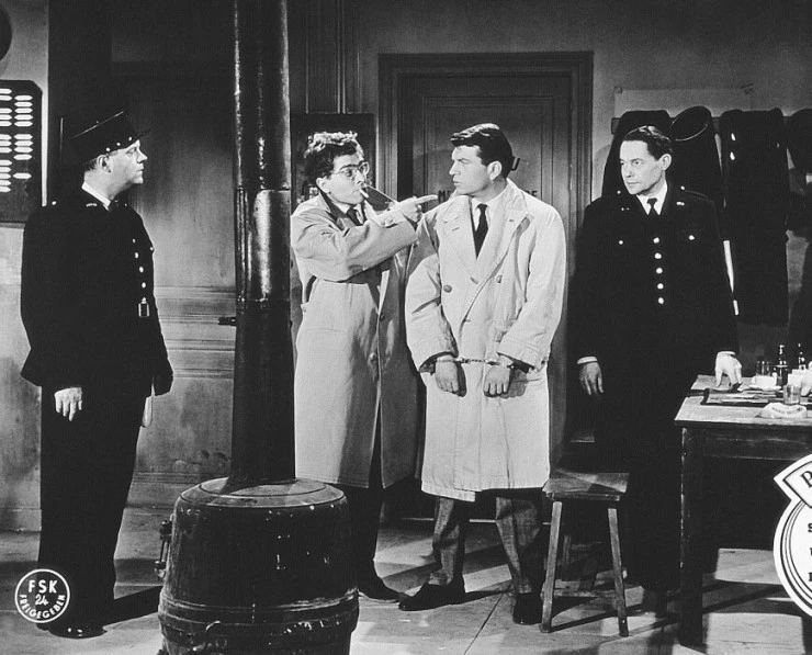 Будь красивой и молчи (1958) в хорошем качестве через торрент Будь красивой и молчи (1958) фильм в хорошем качестве через торрент