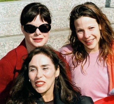 Полдень с Гауди (2001) в хорошем качестве через торрент Полдень с Гауди (2001) фильм в хорошем качестве через торрент