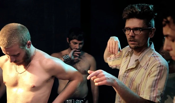 Интерьер: Садо-мазо-гей бар (2013) через торрент бесплатно Интерьер: Садо-мазо-гей бар (2013) фильм через торрент бесплатно