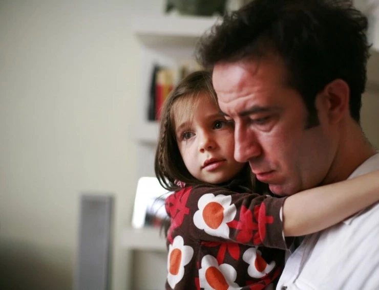 Все в нашей семье (2012) через торрент скачать Все в нашей семье (2012) фильм через торрент скачать