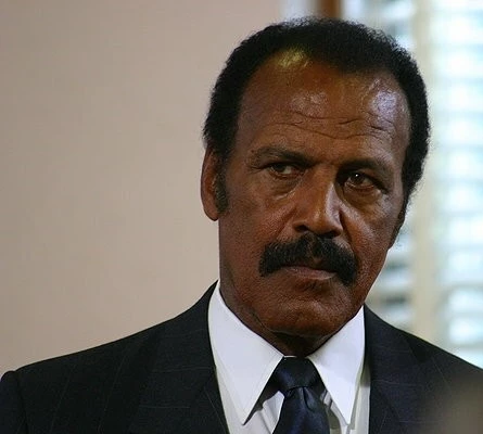 Последняя унция мужества (2012) в хорошем качестве через торрент Последняя унция мужества (2012) фильм в хорошем качестве через торрент