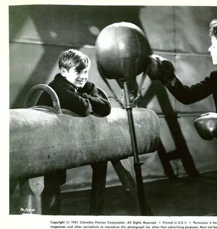 Проклятые (1962) в хорошем качестве через торрент Проклятые (1962) фильм в хорошем качестве через торрент