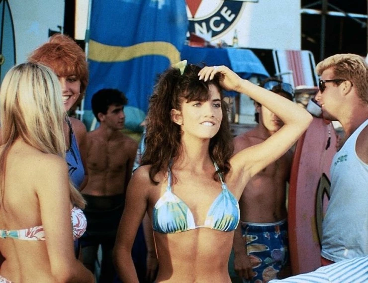 Под настилом (1989) через торрент скачать Под настилом (1989) фильм через торрент скачать