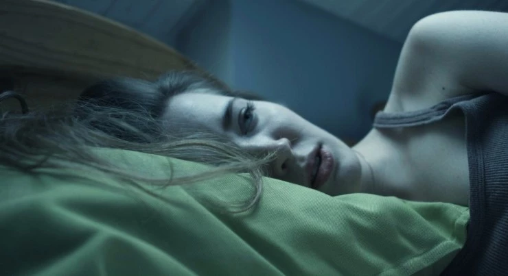 По ту сторону стен (2017) через торрент бесплатно По ту сторону стен (2017) фильм через торрент бесплатно