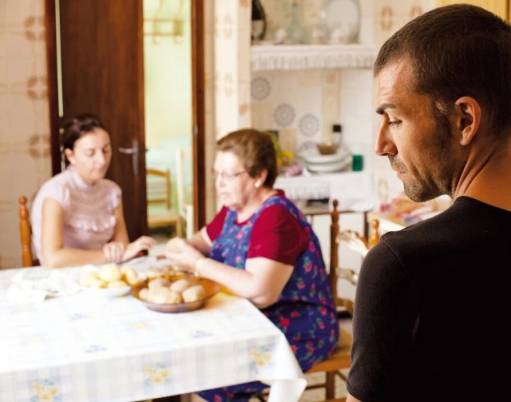 Бессонные рыцари (2012) через торрент скачать Бессонные рыцари (2012) фильм через торрент скачать