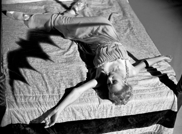 Дракула: Страницы из дневника девственницы (2002) в хорошем качестве через торрент Дракула: Страницы из дневника девственницы (2002) фильм в хорошем качестве через торрент