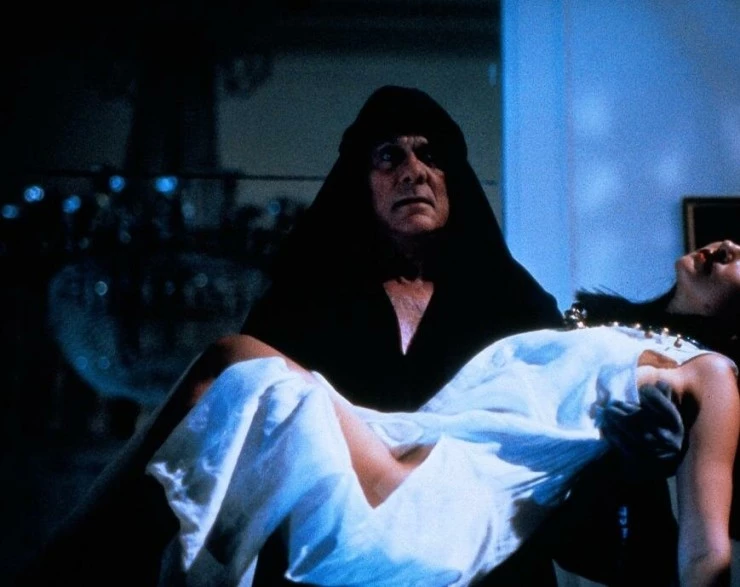 Мумия жива (1993) в хорошем качестве через торрент Мумия жива (1993) фильм в хорошем качестве через торрент