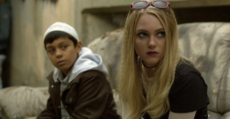 Между пространством (2010) через торрент скачать Между пространством (2010) фильм через торрент скачать