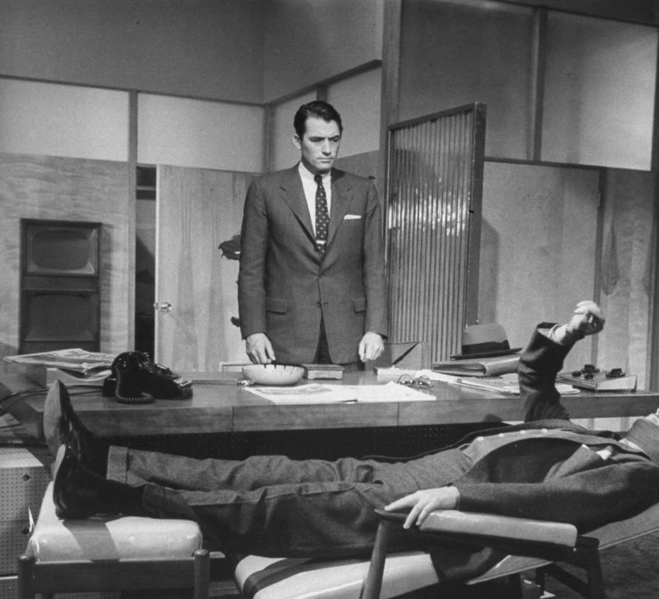 Человек в сером фланелевом костюме (1956) через торрент бесплатно Человек в сером фланелевом костюме (1956) фильм через торрент бесплатно