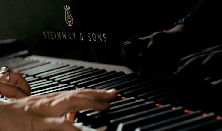 Живые (2014) через торрент скачать Живые (2014) фильм через торрент скачать