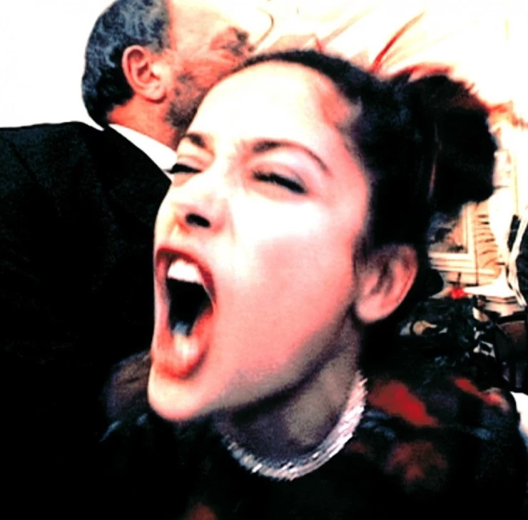 Отель (2001) через торрент бесплатно Отель (2001) фильм через торрент бесплатно