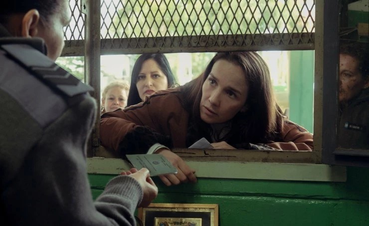 Женщина в очереди (2025) через торрент скачать Женщина в очереди (2025) фильм через торрент скачать