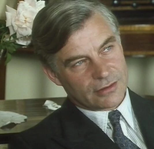 Мисс Марпл: Убийство в доме викария (1986-1987) в хорошем качестве через торрент Мисс Марпл: Убийство в доме викария (1986-1987) сериал в хорошем качестве через торрент